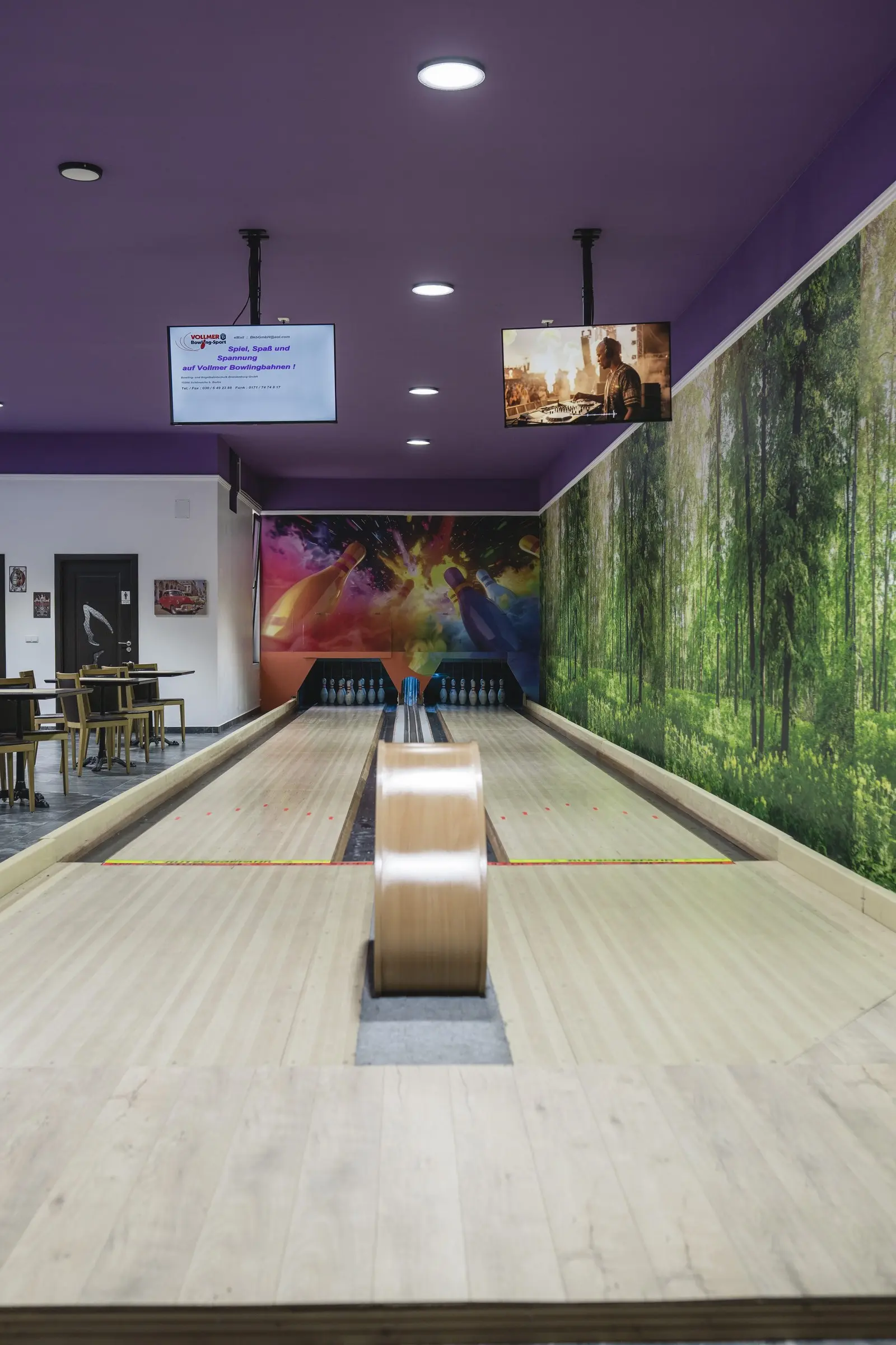 Pista de bowling văzută din față